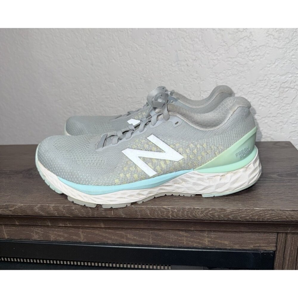 New Balance Women's Gray Mint Athletic Running Shoes